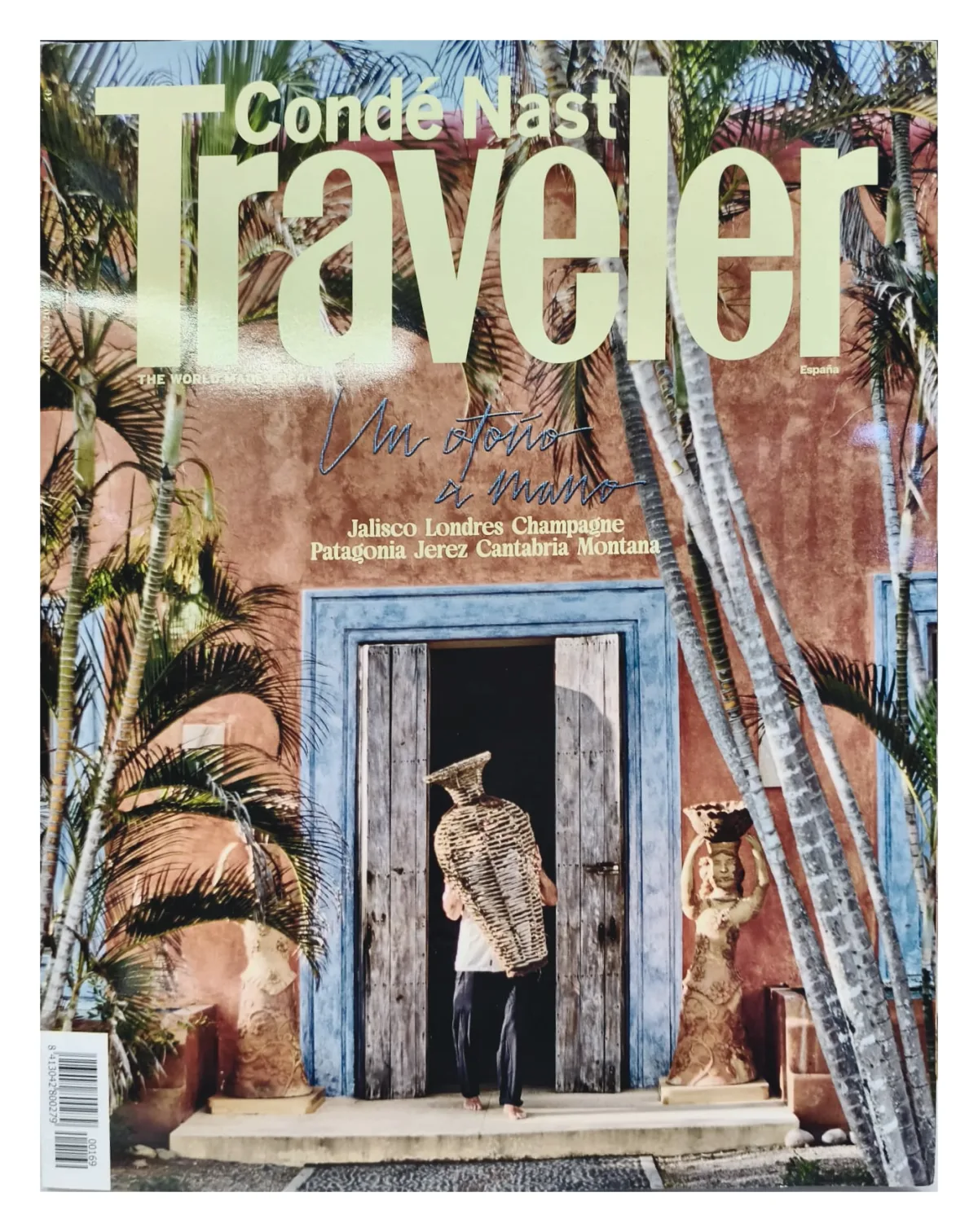 Portada de TRAVELER